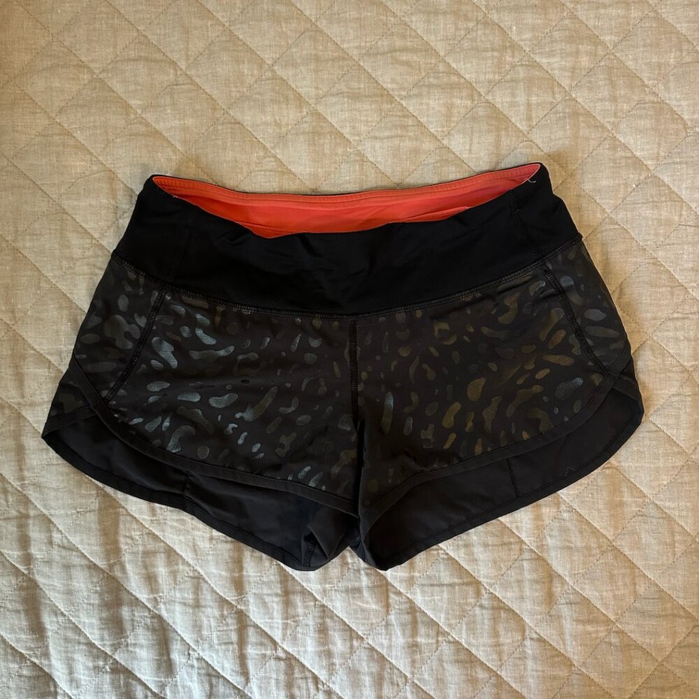 Women's lululemon Speed Up Shorts, Black Leopard print, Size 4